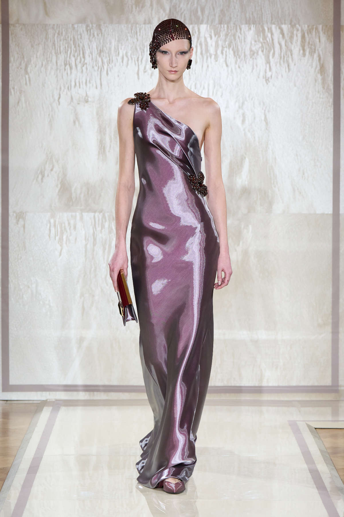 Giorgio Armani Privé Presents Its New Spring Summer 2025 Haute Couture Collection: Lumières