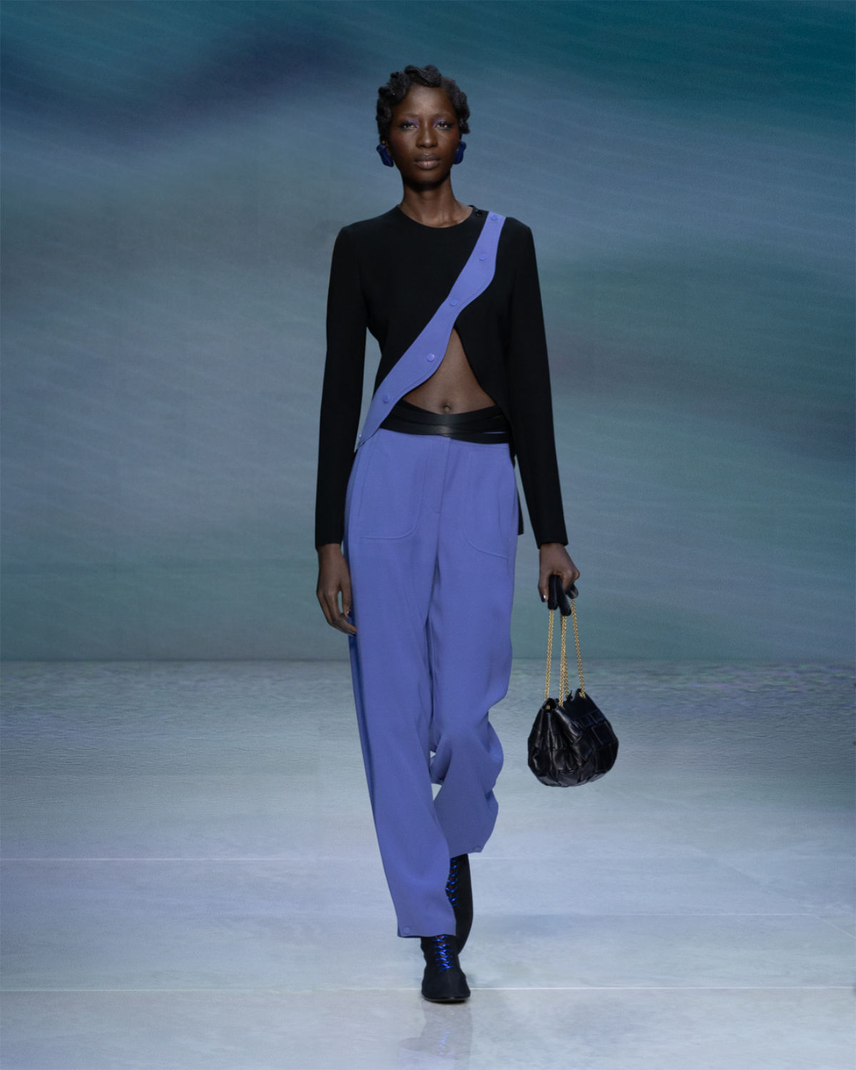 Giorgio Armani Presents Its New Spring/Summer 2024 Women’s Collection: Vibes
