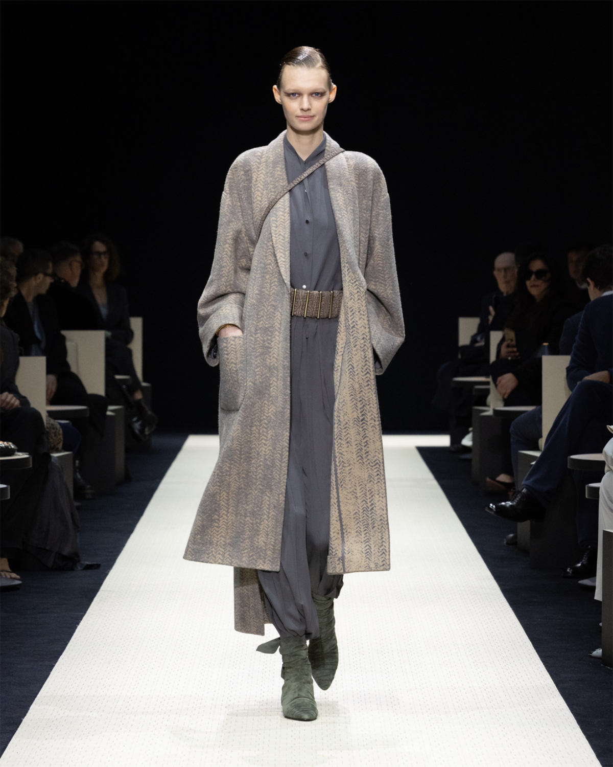 Giorgio Armani Presents Its New Women’s Autumn/Winter Collection 2025/26: Roots