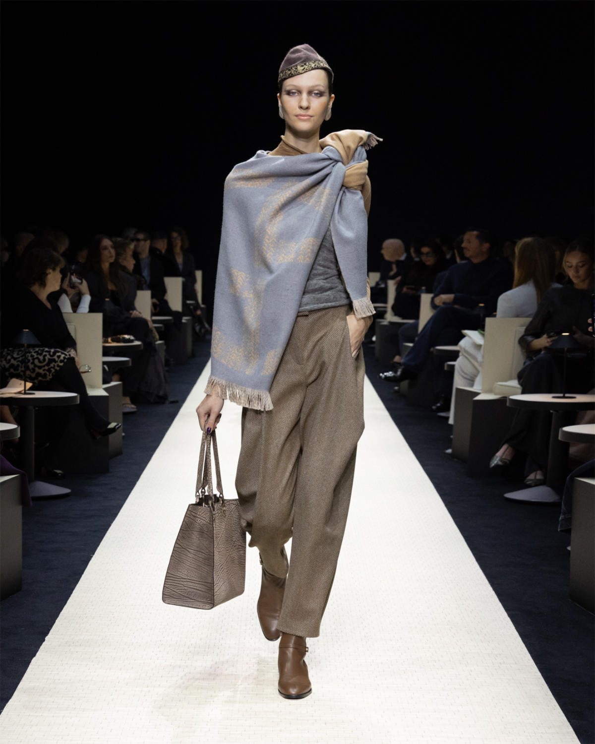 Giorgio Armani Presents Its New Women’s Autumn/Winter Collection 2025/26: Roots