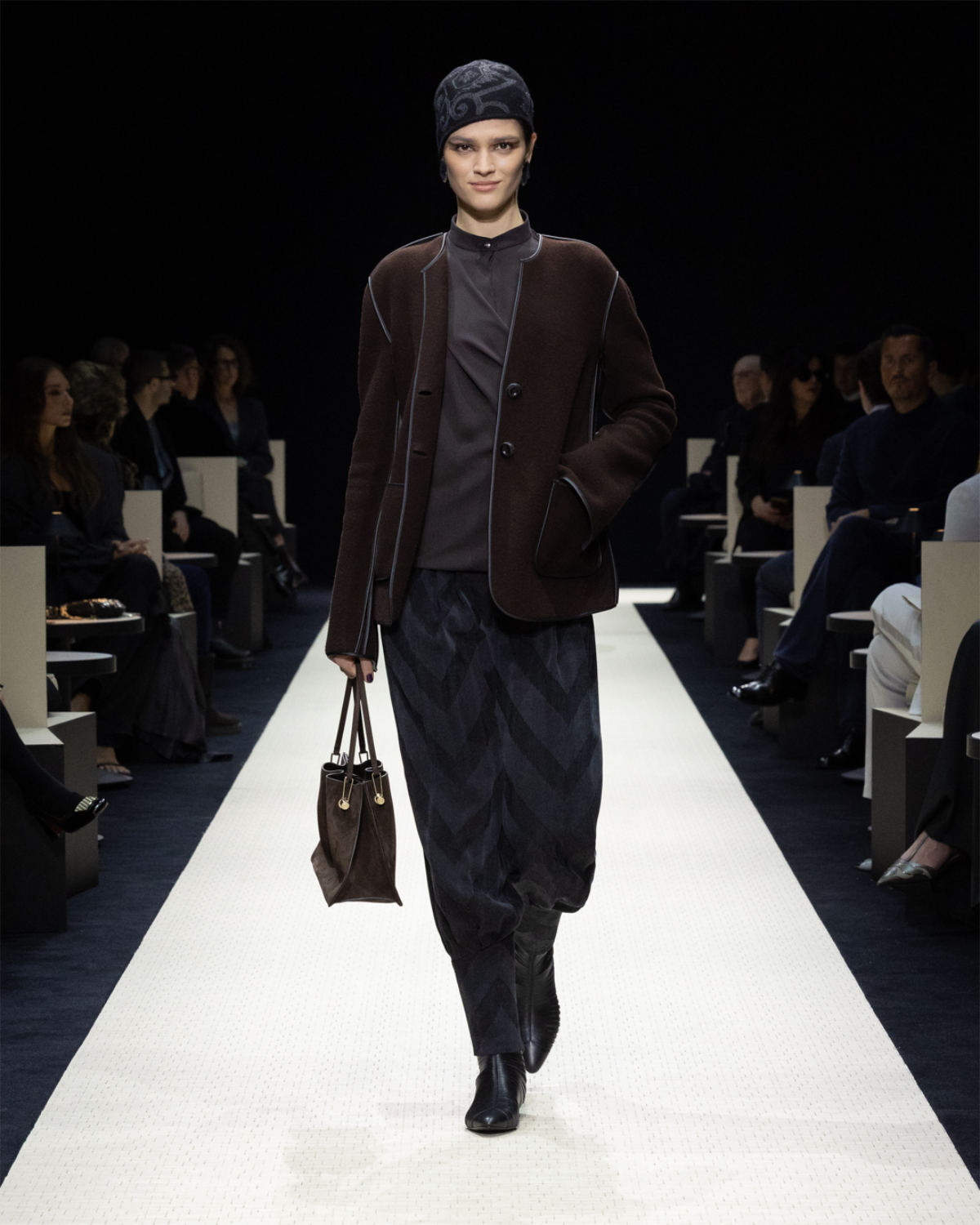 Giorgio Armani Presents Its New Women’s Autumn/Winter Collection 2025/26: Roots