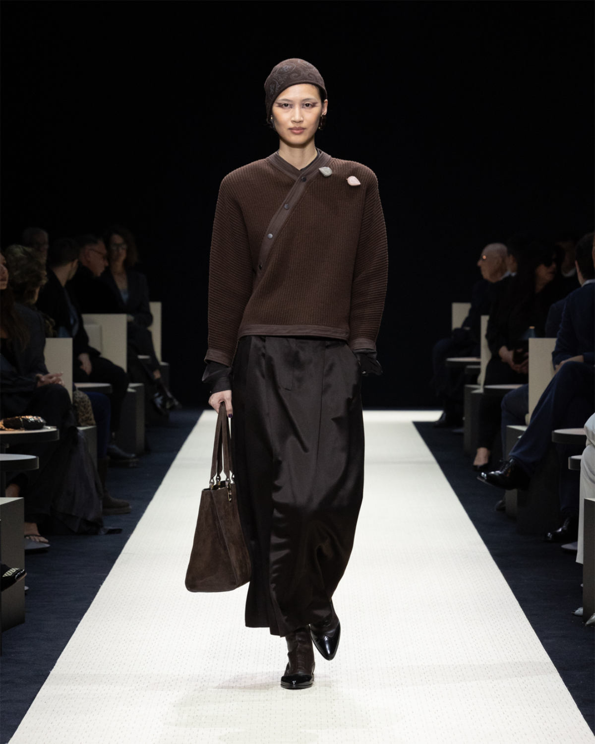 Giorgio Armani Presents Its New Women’s Autumn/Winter Collection 2025/26: Roots