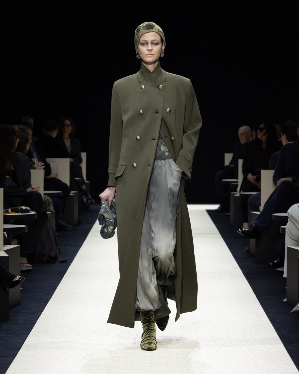 Giorgio Armani Presents Its New Women’s Autumn/Winter Collection 2025/26: Roots