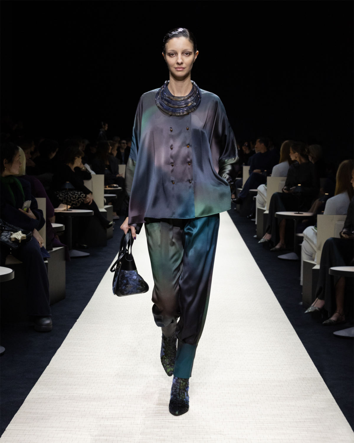 Giorgio Armani Presents Its New Women’s Autumn/Winter Collection 2025/26: Roots