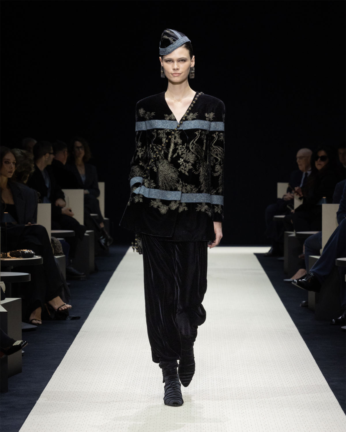 Giorgio Armani Presents Its New Women’s Autumn/Winter Collection 2025/26: Roots