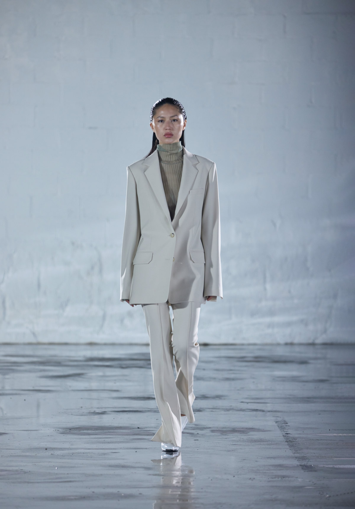 Helmut Lang Presents Its New Fall Winter 2023 Collection