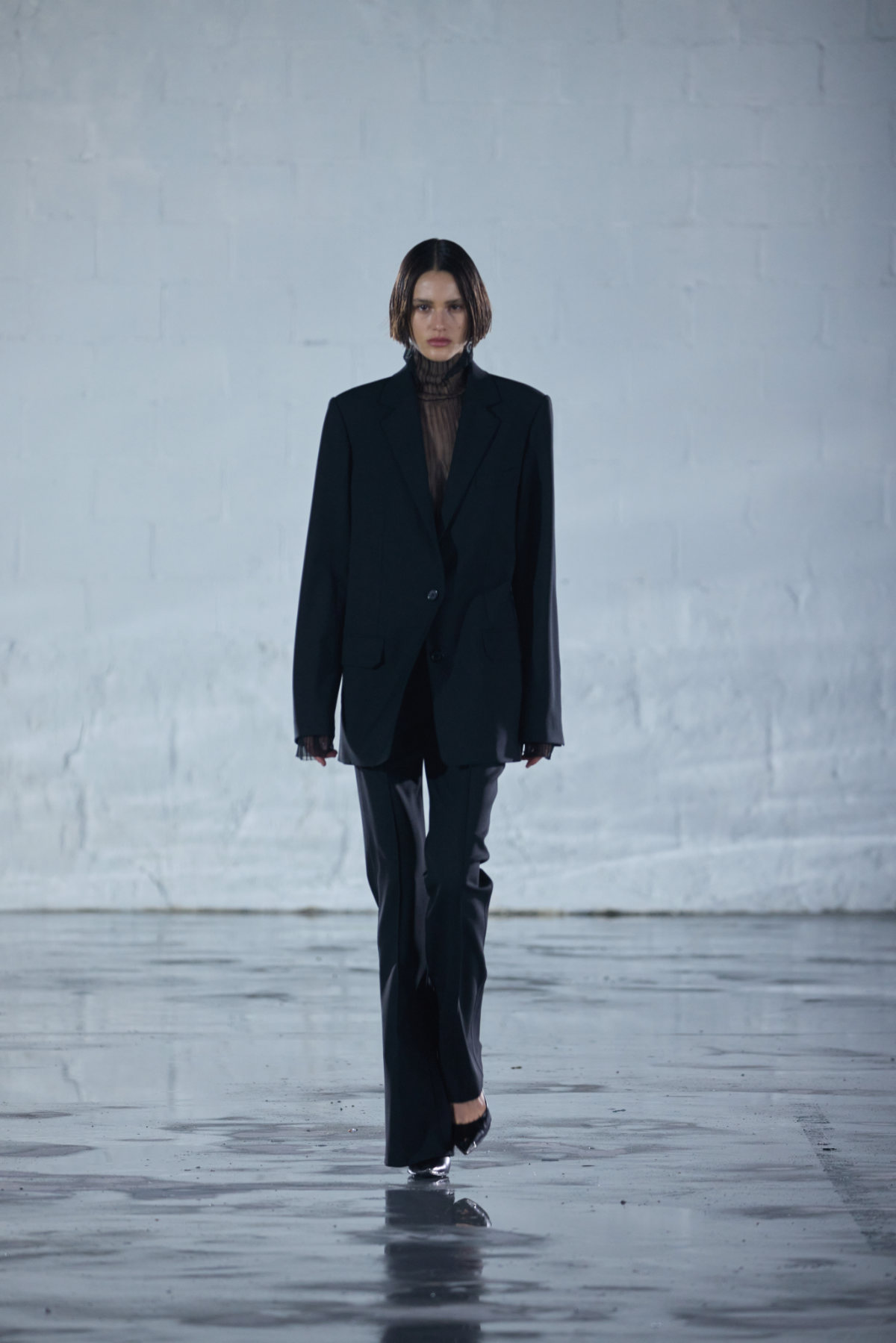 Helmut Lang Presents Its New Fall Winter 2023 Collection