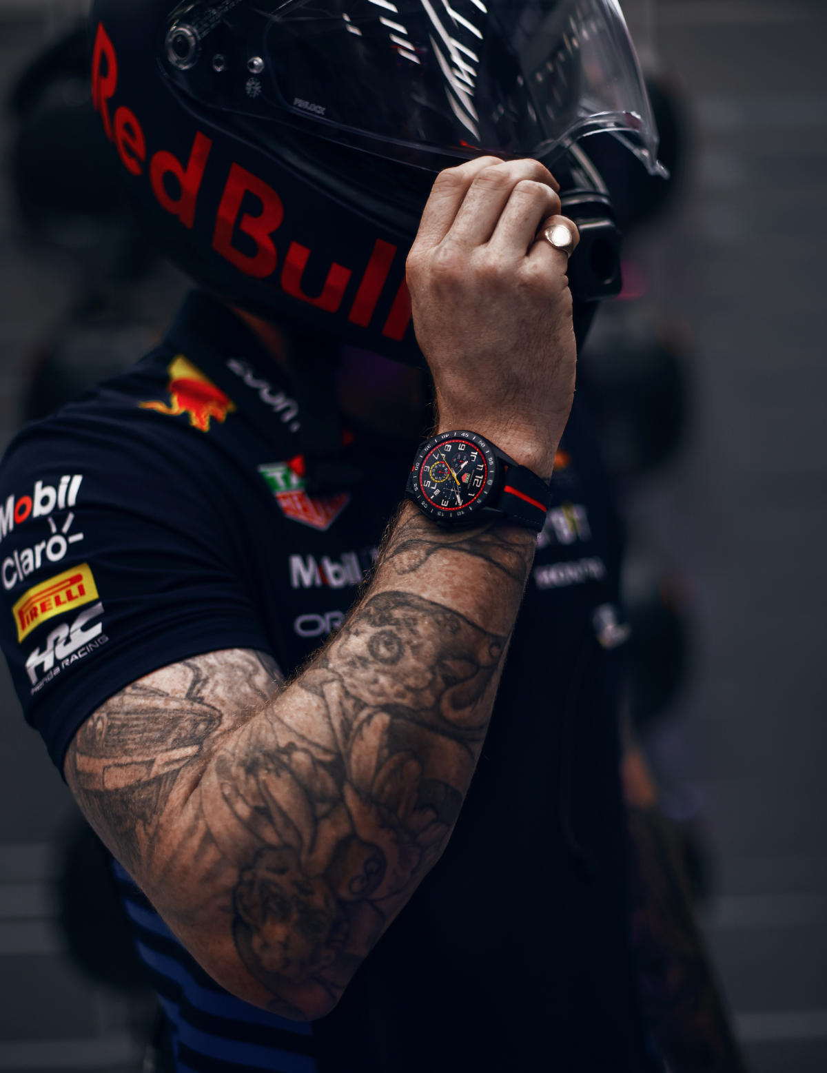 TAG Heuer Connected Calibre E4 45MM x Oracle Red Bull Racing