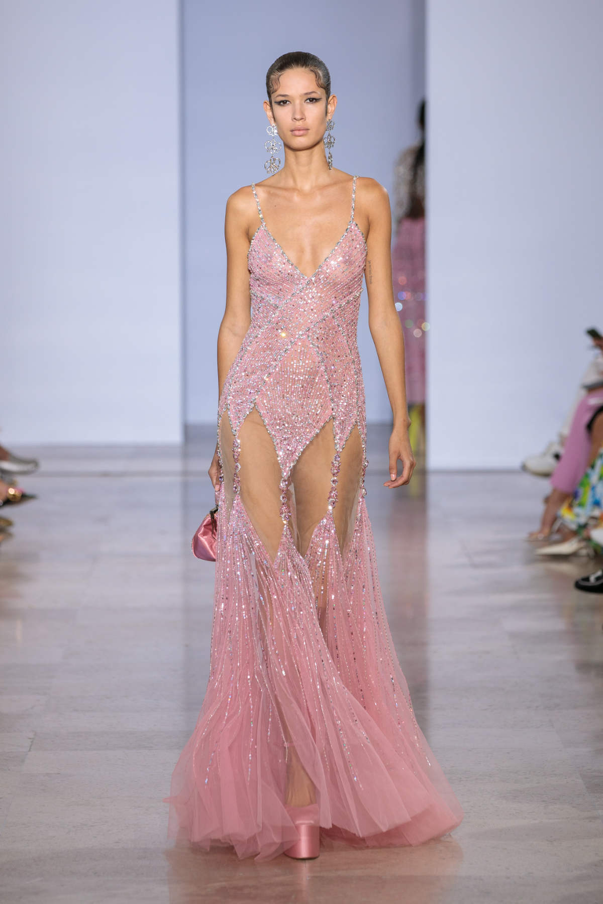 Maison Georges Hobeika Presents Its New Autumn-Winter 2022-2023 Couture Collection: Eternal Gifts