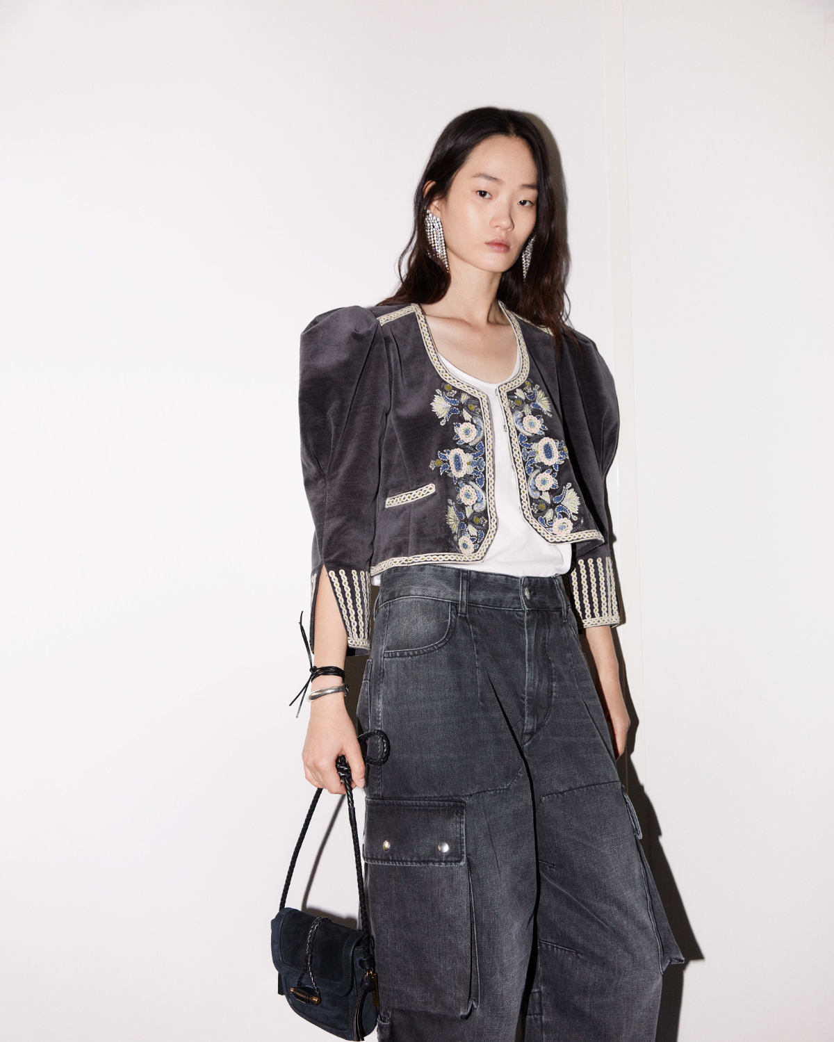 Isabel Marant Presents Her New Pre-Fall 2023 Women Collection