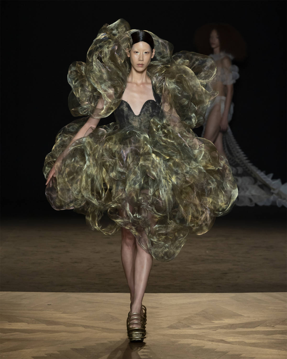 Iris Van Herpen Presents Her New Haute Couture Autumn Winter 2025-26 Collection: Sympoiesis