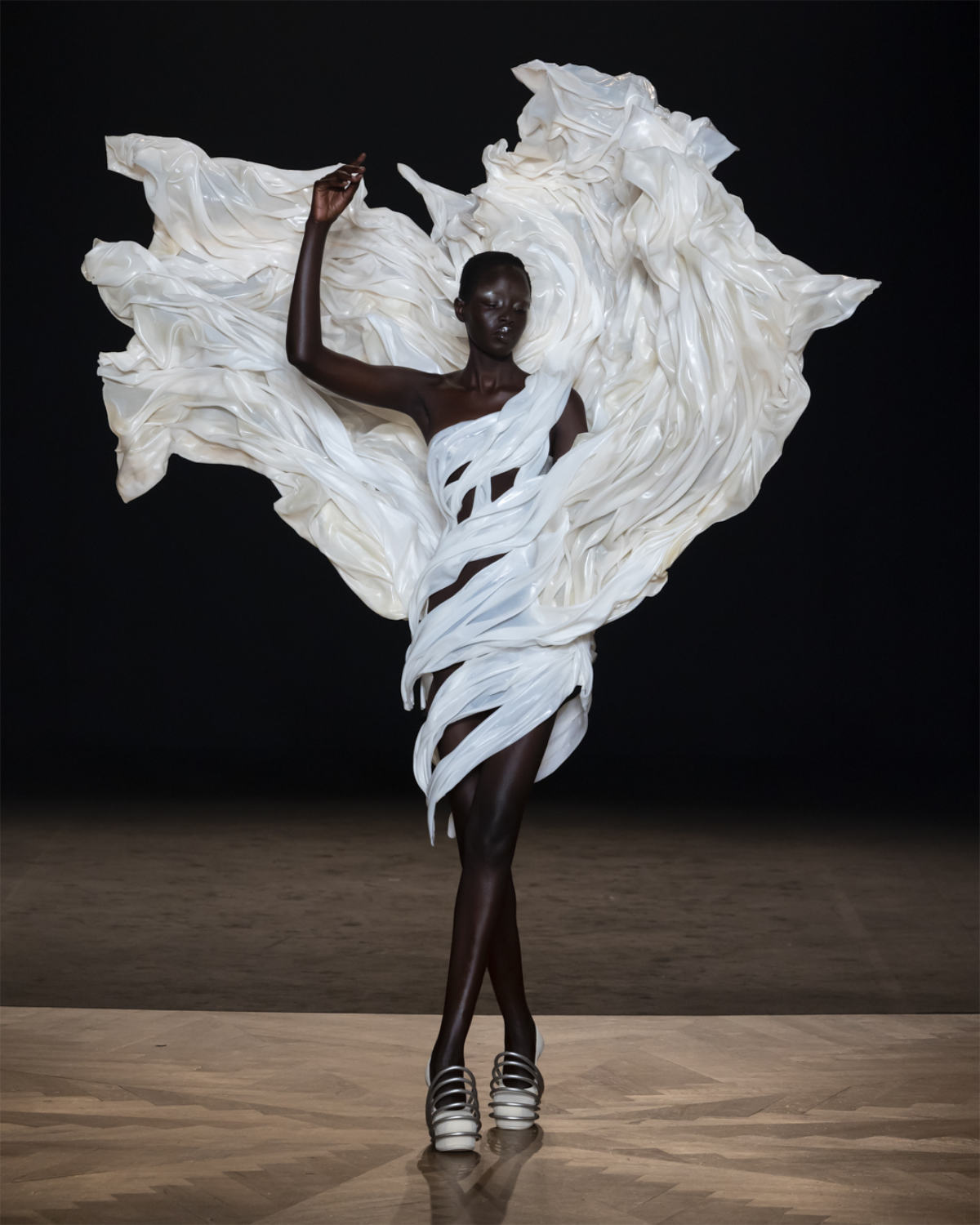 Iris Van Herpen Presents Her New Haute Couture Autumn Winter 2025-26 Collection: Sympoiesis