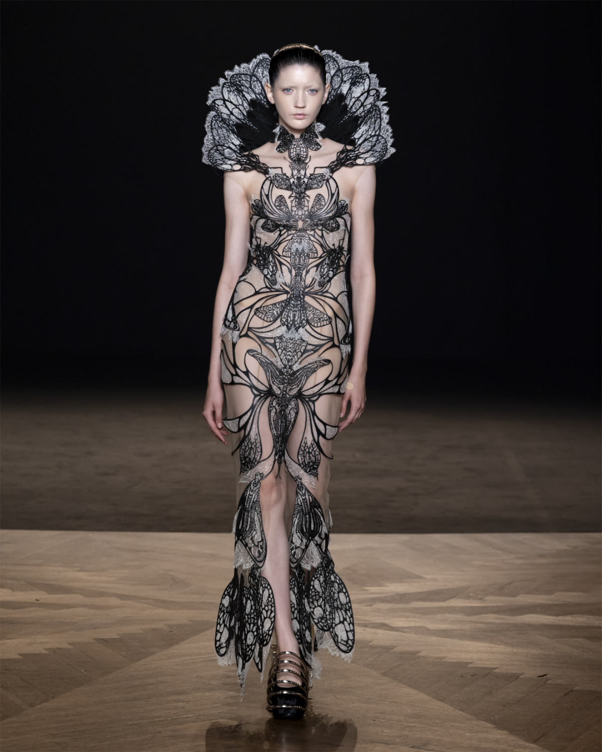 Iris Van Herpen Presents Her New Haute Couture Autumn Winter 2025-26 Collection: Sympoiesis