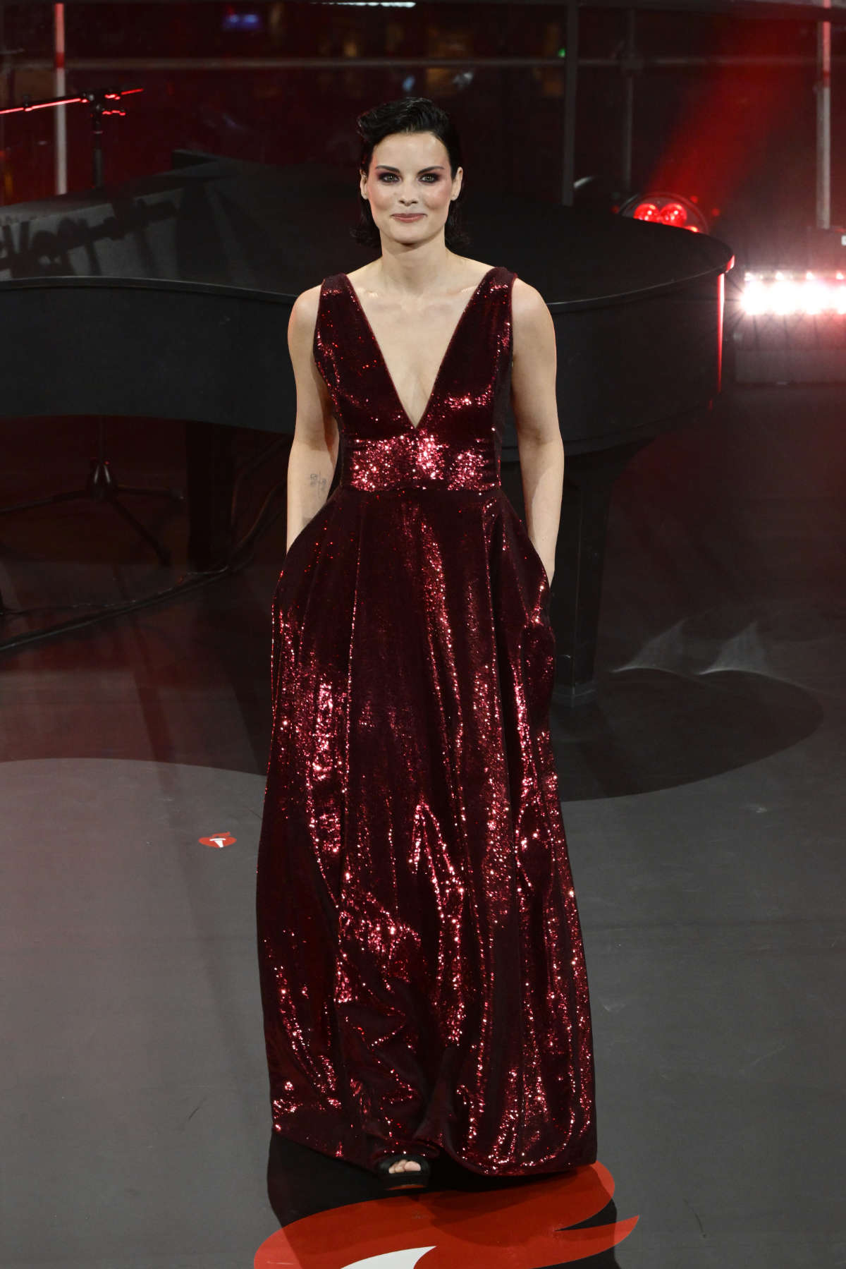 Jaimie Alexander In Genny At The 2025 Red Dress Collection