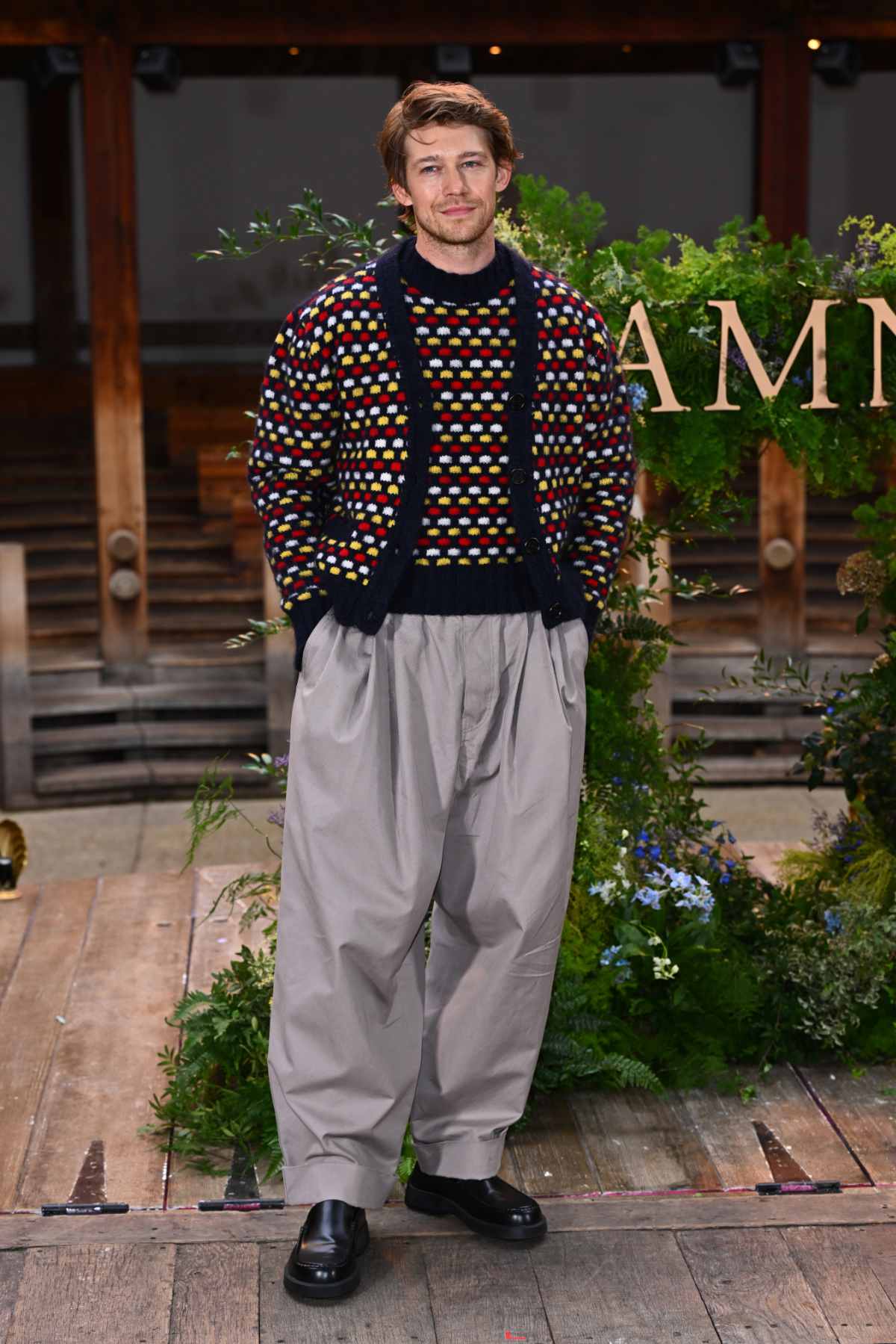 Joe Alwyn Channels Marni a Prologue At The Hamnet Photocall