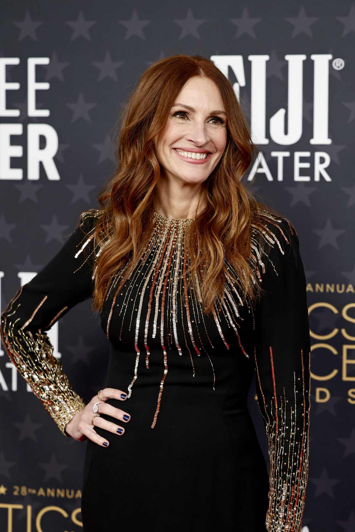 Julia Roberts In Schiaparelli Customs To The Critic Choices Awards 2023
