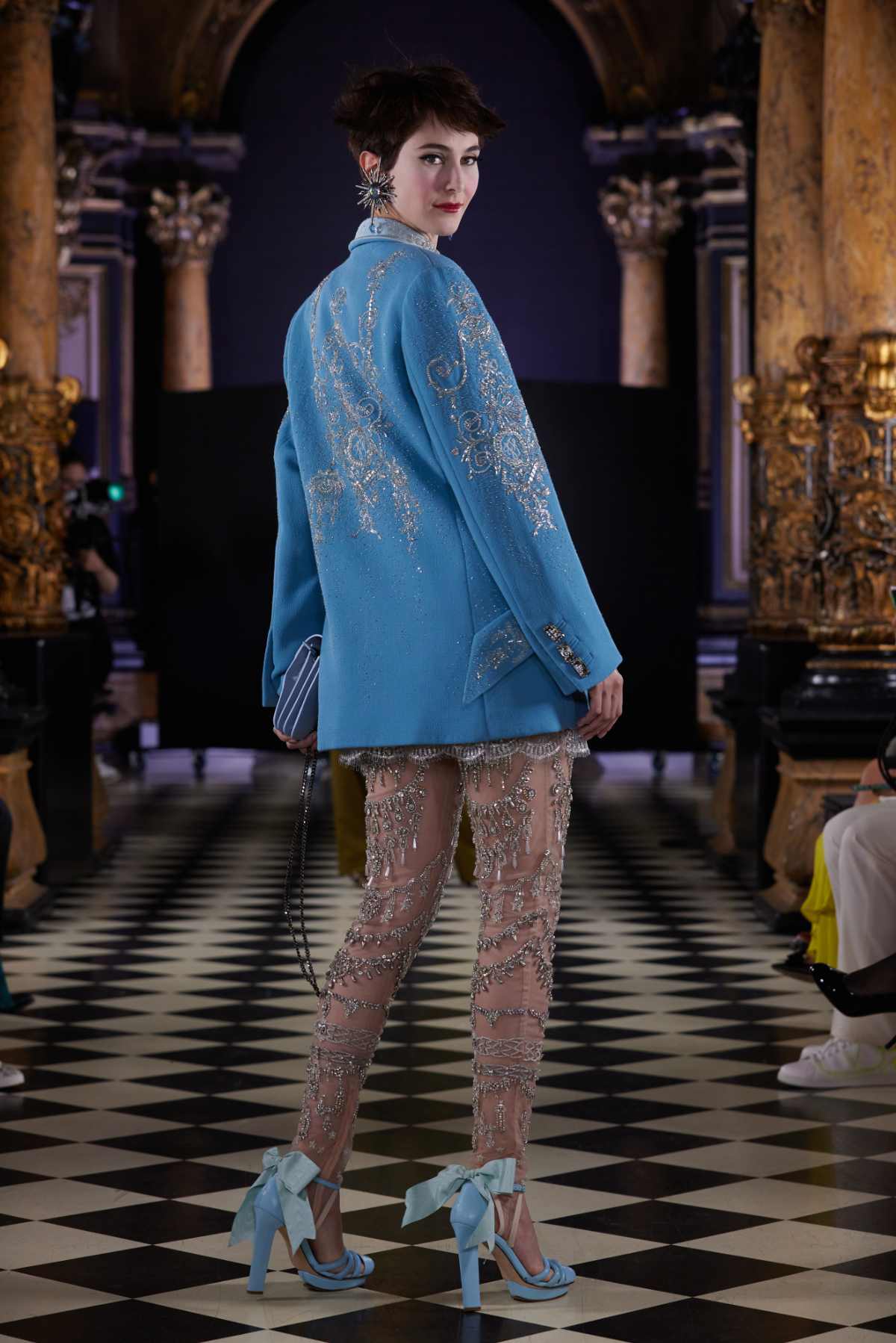 Julien Fournié Presents His New Haute Couture Fall/Winter 2024-25 Collection: Last Queen