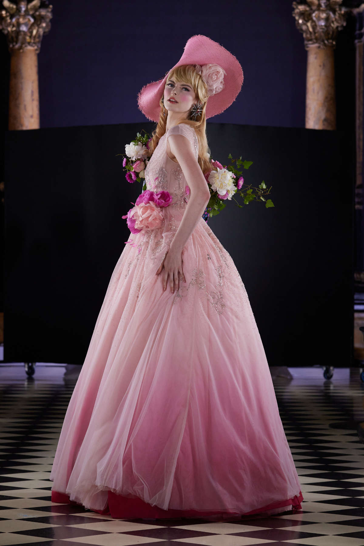 Julien Fournié Presents His New Haute Couture Fall/Winter 2024-25 Collection: Last Queen