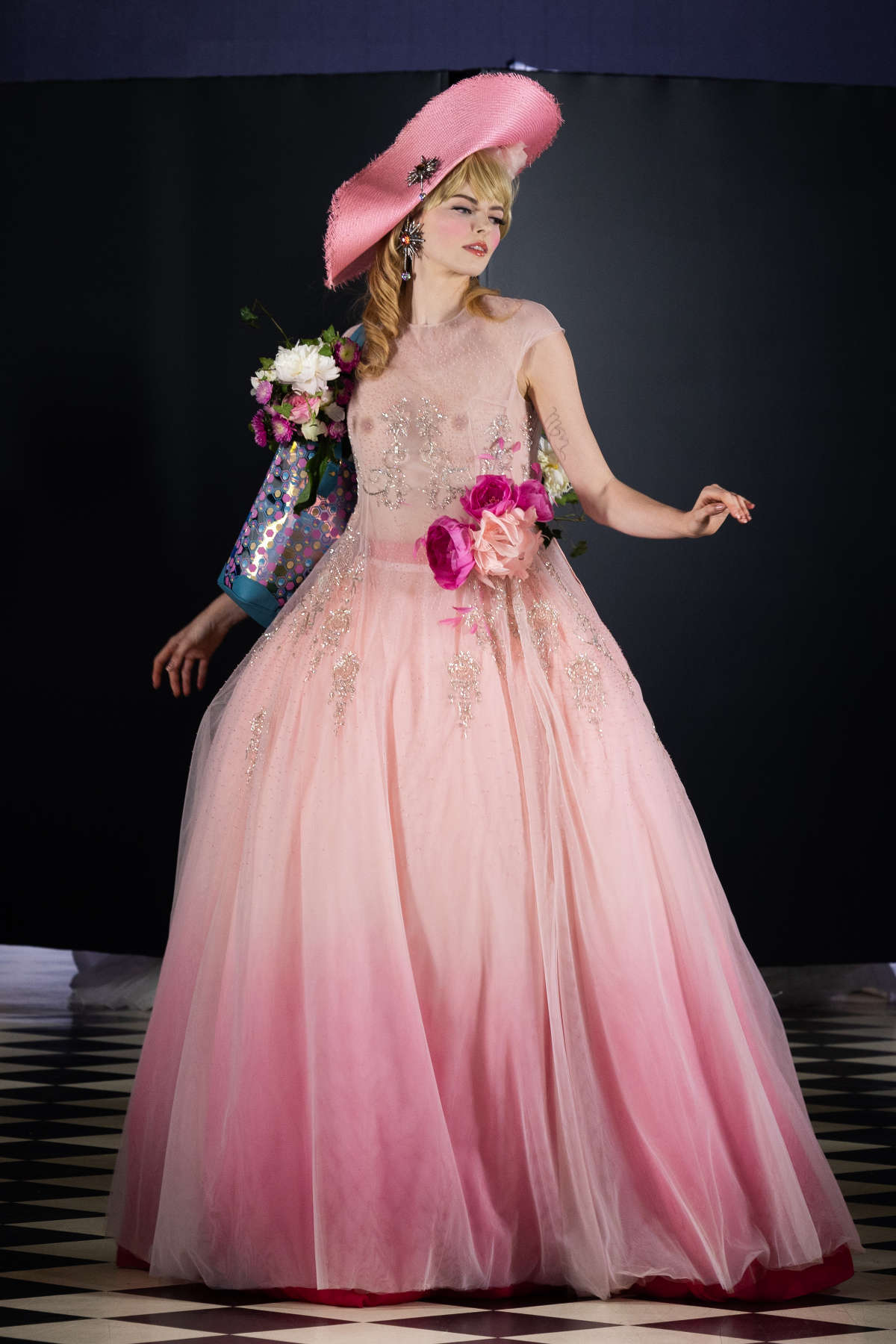 Julien Fournié Presents His New Haute Couture Fall/Winter 2024-25 Collection: Last Queen