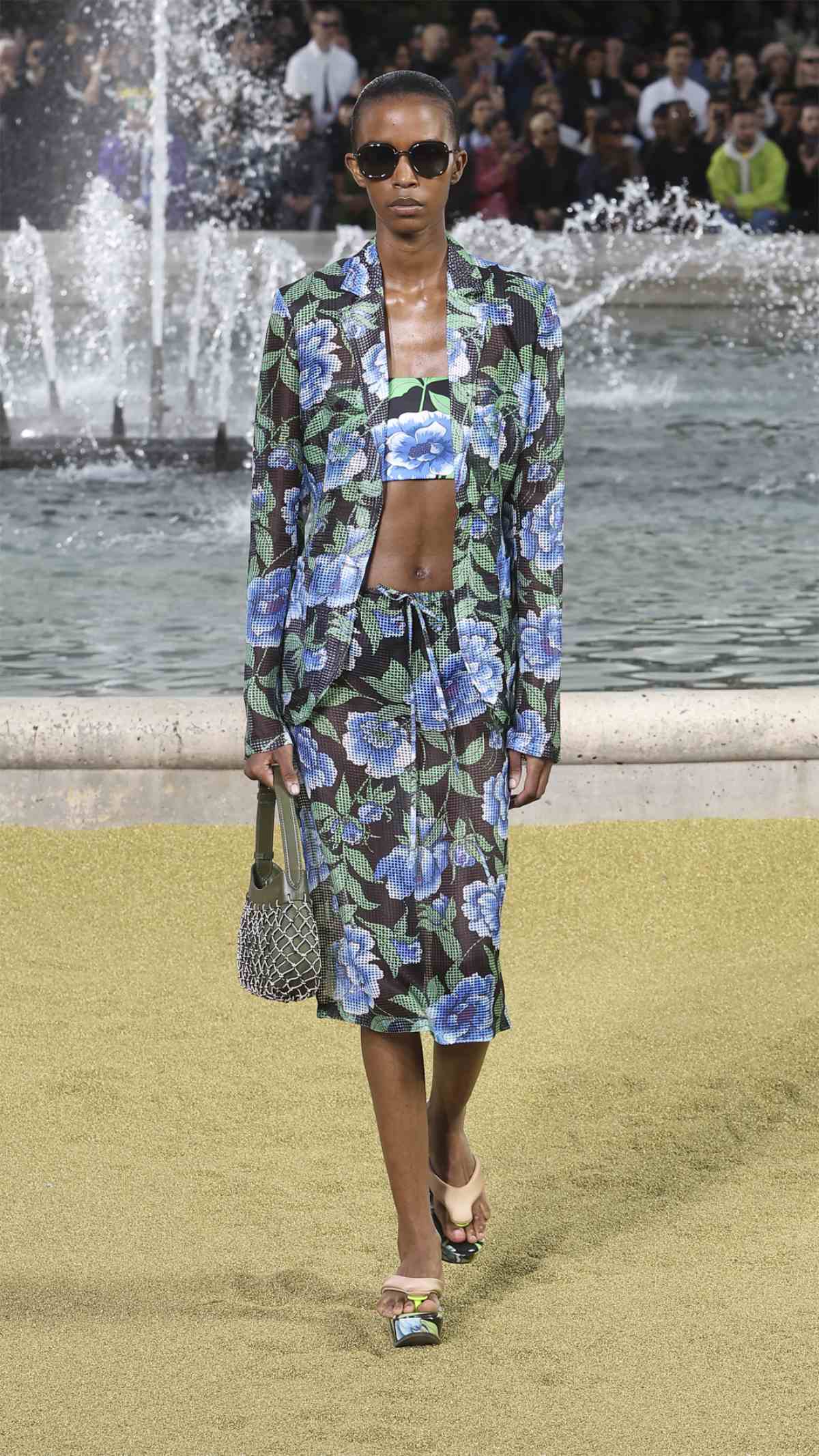 Kenzo Presents Its New Spring-Summer 2025 Women’s & Men’s Collection