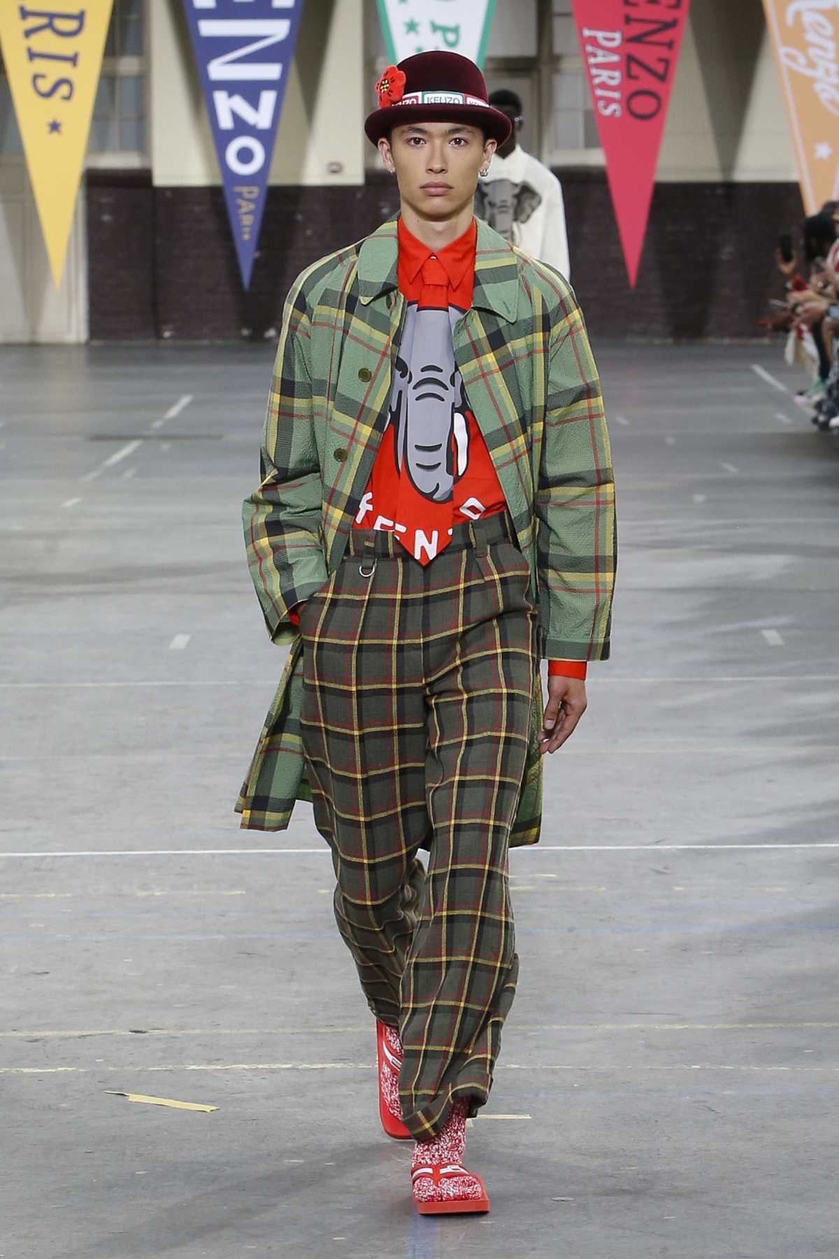 Kenzo: Kenzo Presents Its Spring-Summer 2023 Women's And Men's Collection  By Nigo - Luxferity