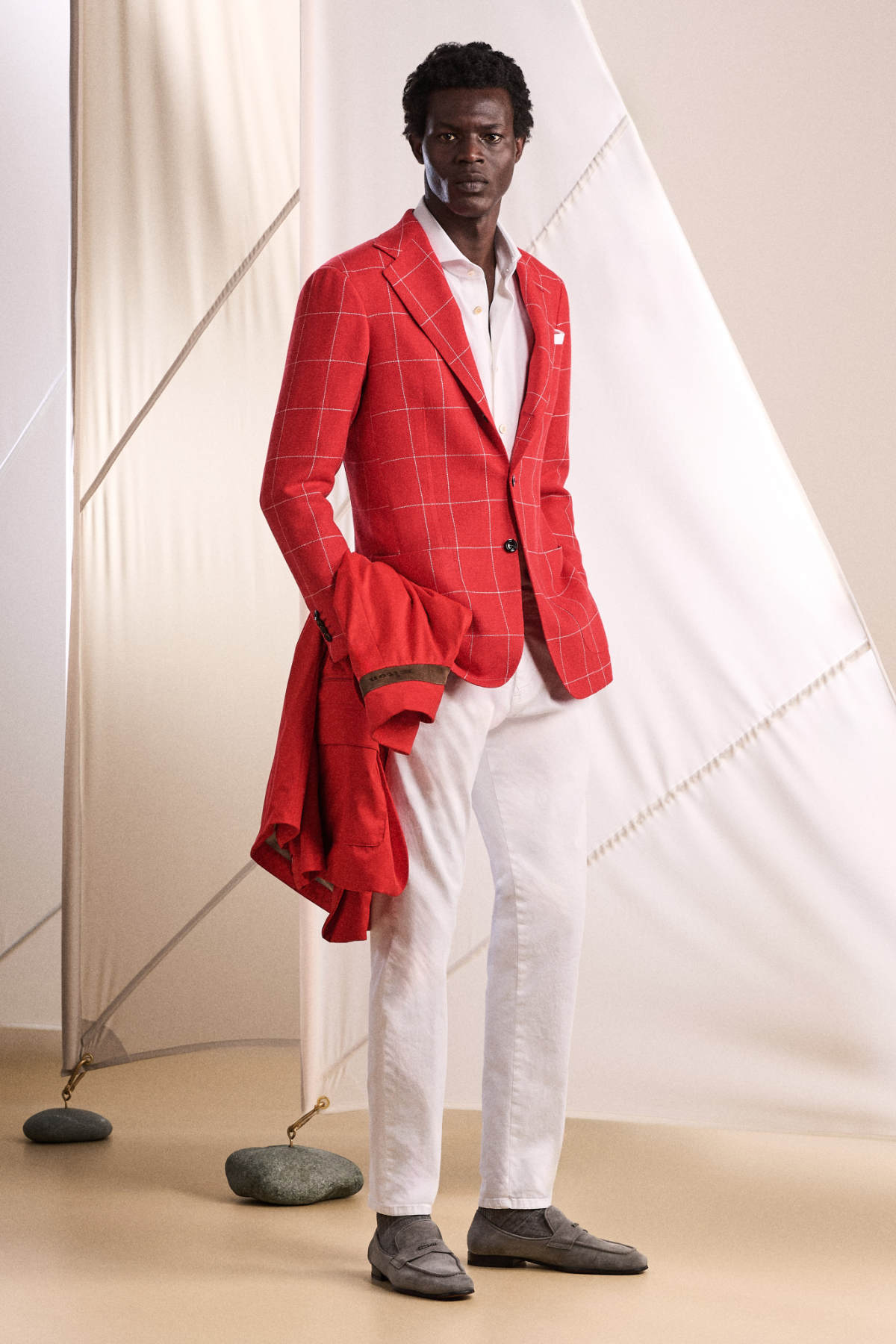 Kiton Presents Its New Spring-Summer 2024-25 Men's Collection