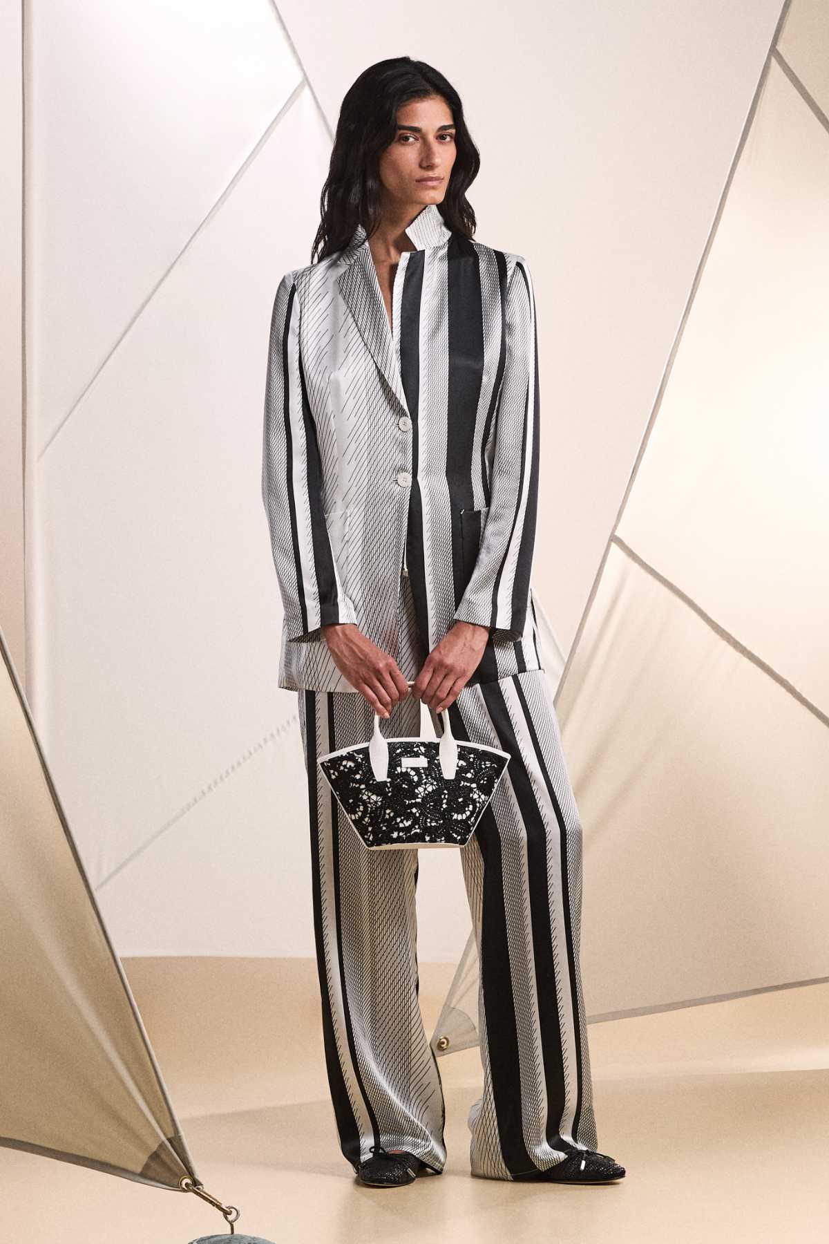 Kiton Presents Its New Spring-Summer 2025 Women's Collection