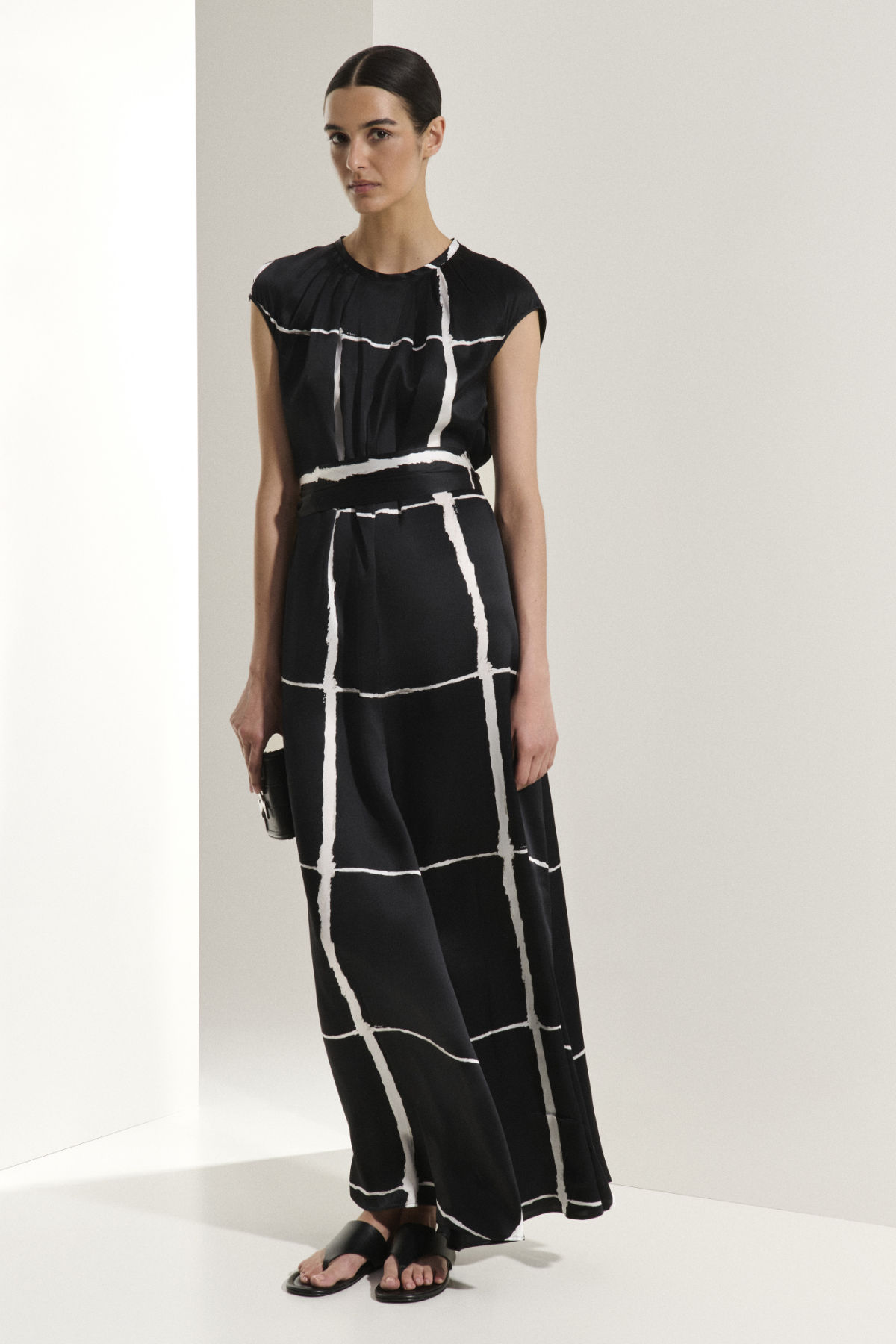 Living at Your Own Pace: Kiton Women’s Spring Summer 2026 Collection