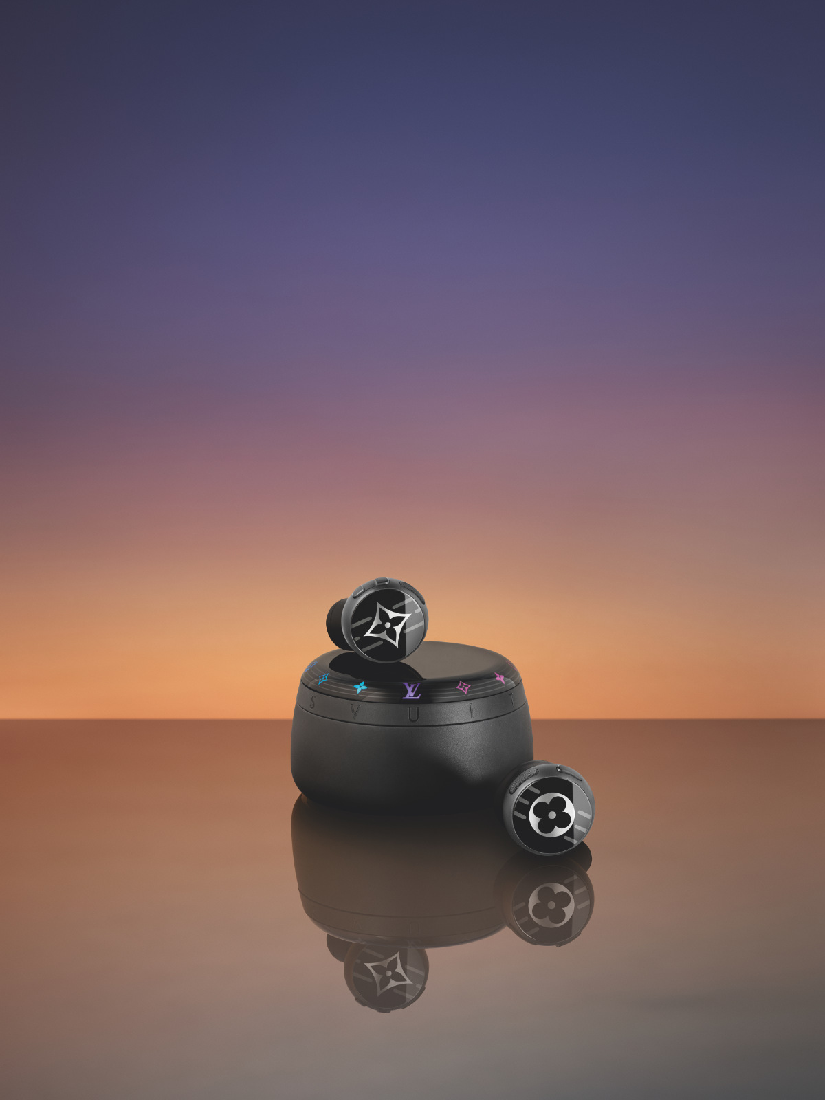 Louis Vuitton: Louis Vuitton Launched Its New Horizon Light Up Earphones -  Luxferity