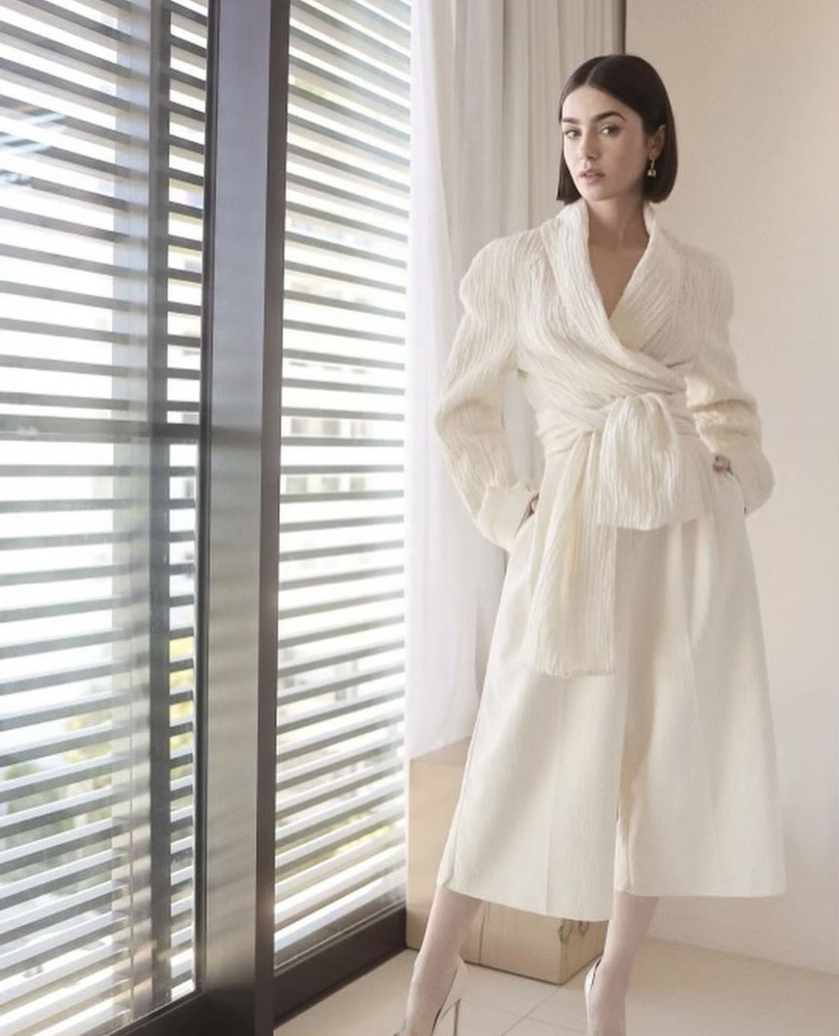 Lily Collins In Schiaparelli For “MaXXXine” Press