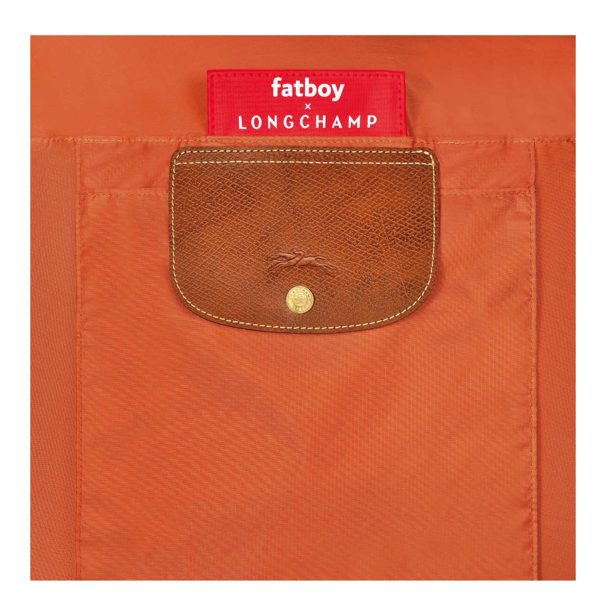 Longchamp e Fatboy collaborano per realizzare un estroso pouf gonfiabile:  Glamping O