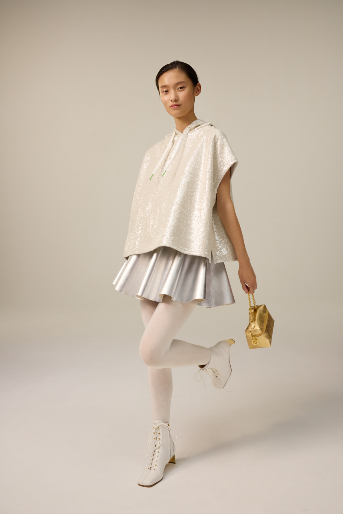 Time To Shine: Longchamp Unveils Sparkling Holiday 2025 Collection