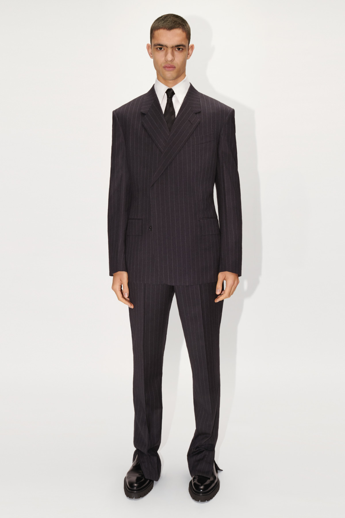 dunhill Presents Its New Fall Winter 2022 Collection: Uniform