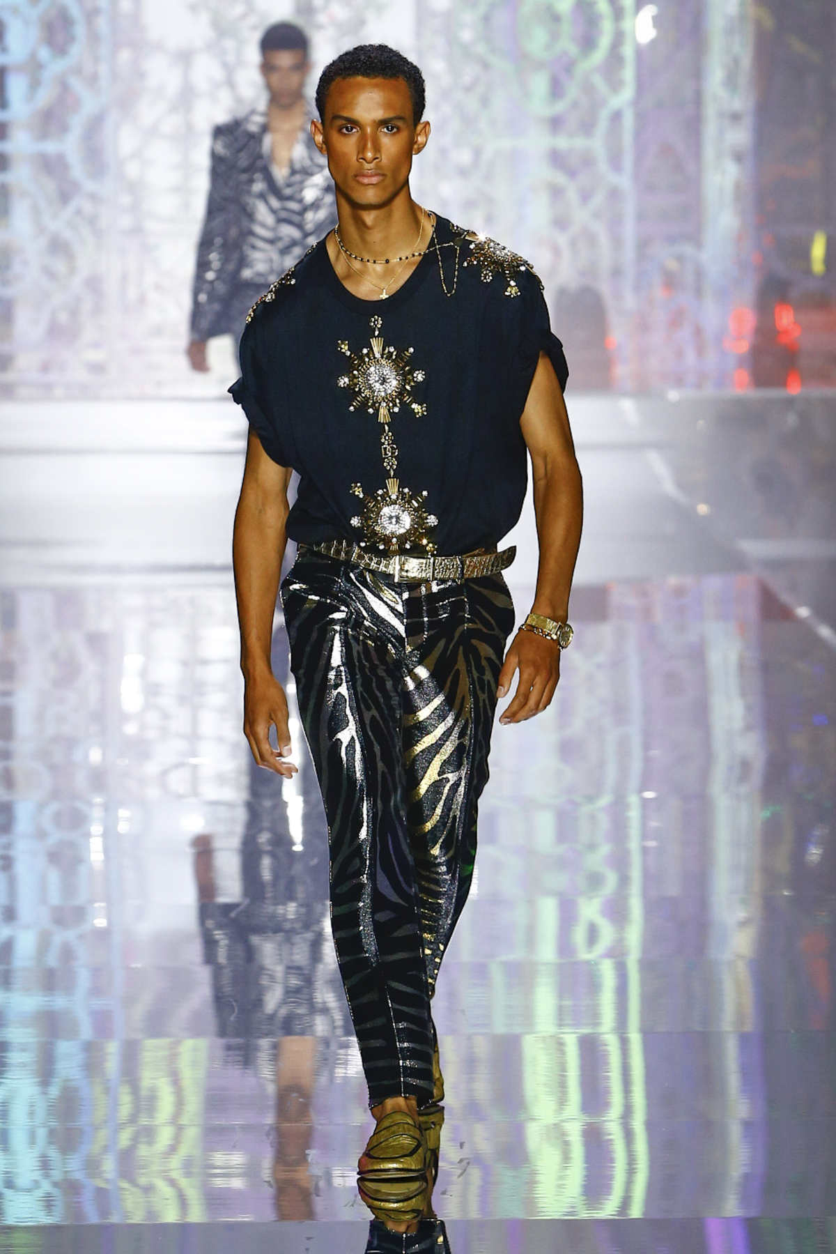 Dolce&Gabbana Presents Its New Spring Summer 2022 Men’s Fashion Show: #DGLightTherapy