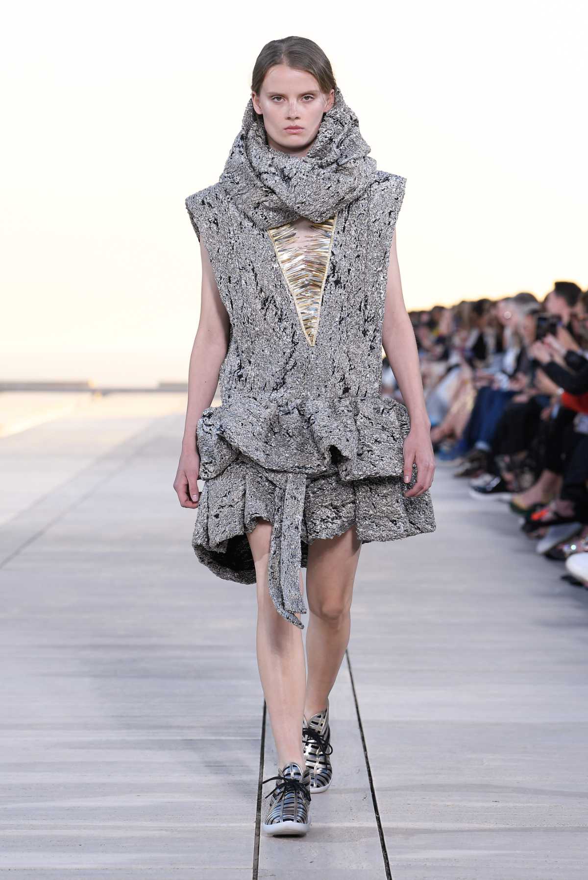 Louis Vuitton Presents Its New Cruise 2023 Women's Fashion Show Collection