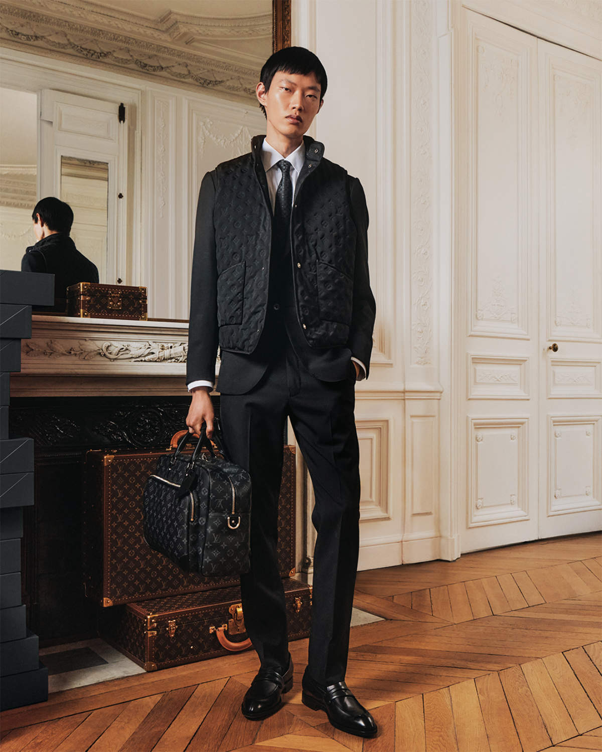 Louis Vuitton Presents Its New Formal Menswear Pre-Collection For Fall-Winter 2025