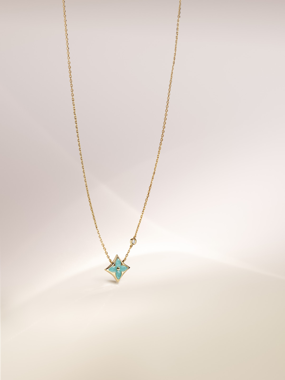 Amazonite, A Novel New Ornamental Stone In The Louis Vuitton Color Blossom Collection