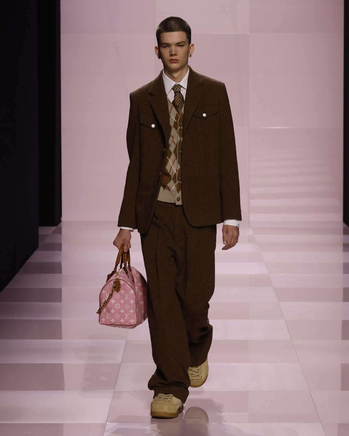 Louis Vuitton Presents Its New Men's Fall-Winter 2025 Collection