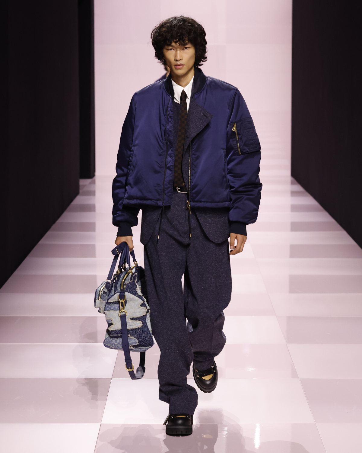 Louis Vuitton Presents Its New Men's Fall-Winter 2025 Collection