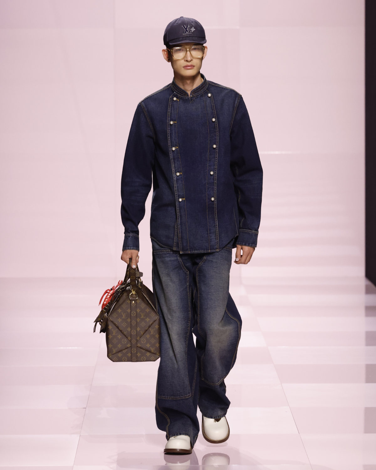 Louis Vuitton Presents Its New Men's Fall-Winter 2025 Collection