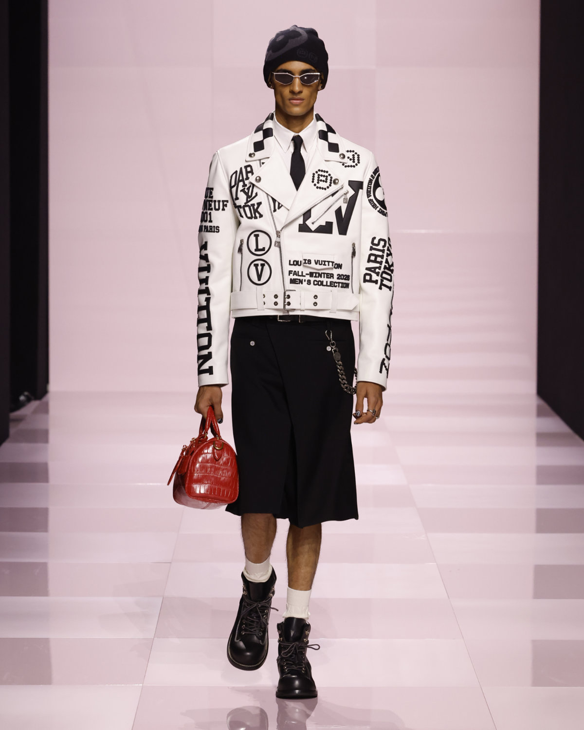 Louis Vuitton Presents Its New Men's Fall-Winter 2025 Collection