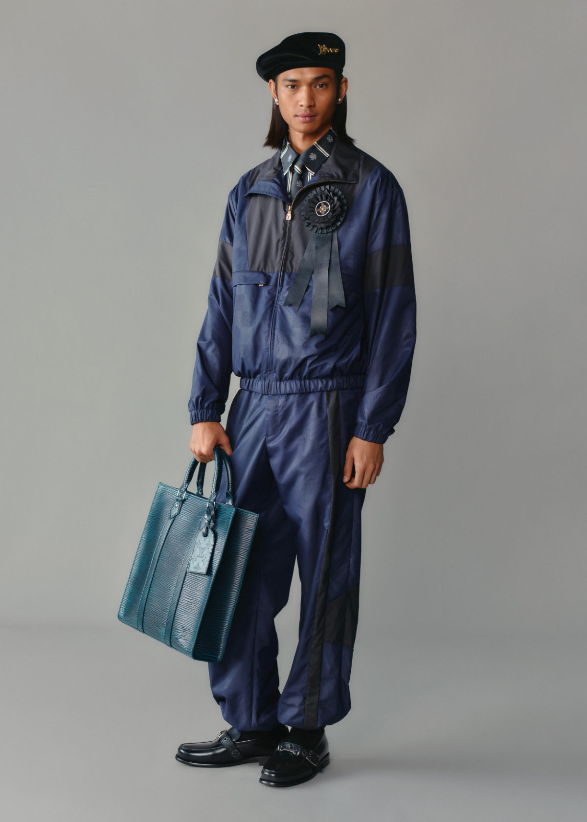 Louis Vuitton Presents Its New Spring-Summer 2025 Men’s Pre-Collection