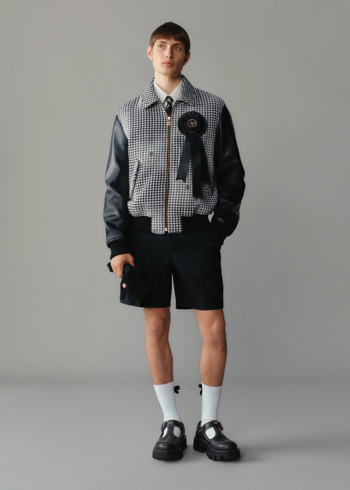 Louis Vuitton Presents Its New Spring-Summer 2025 Men’s Pre-Collection