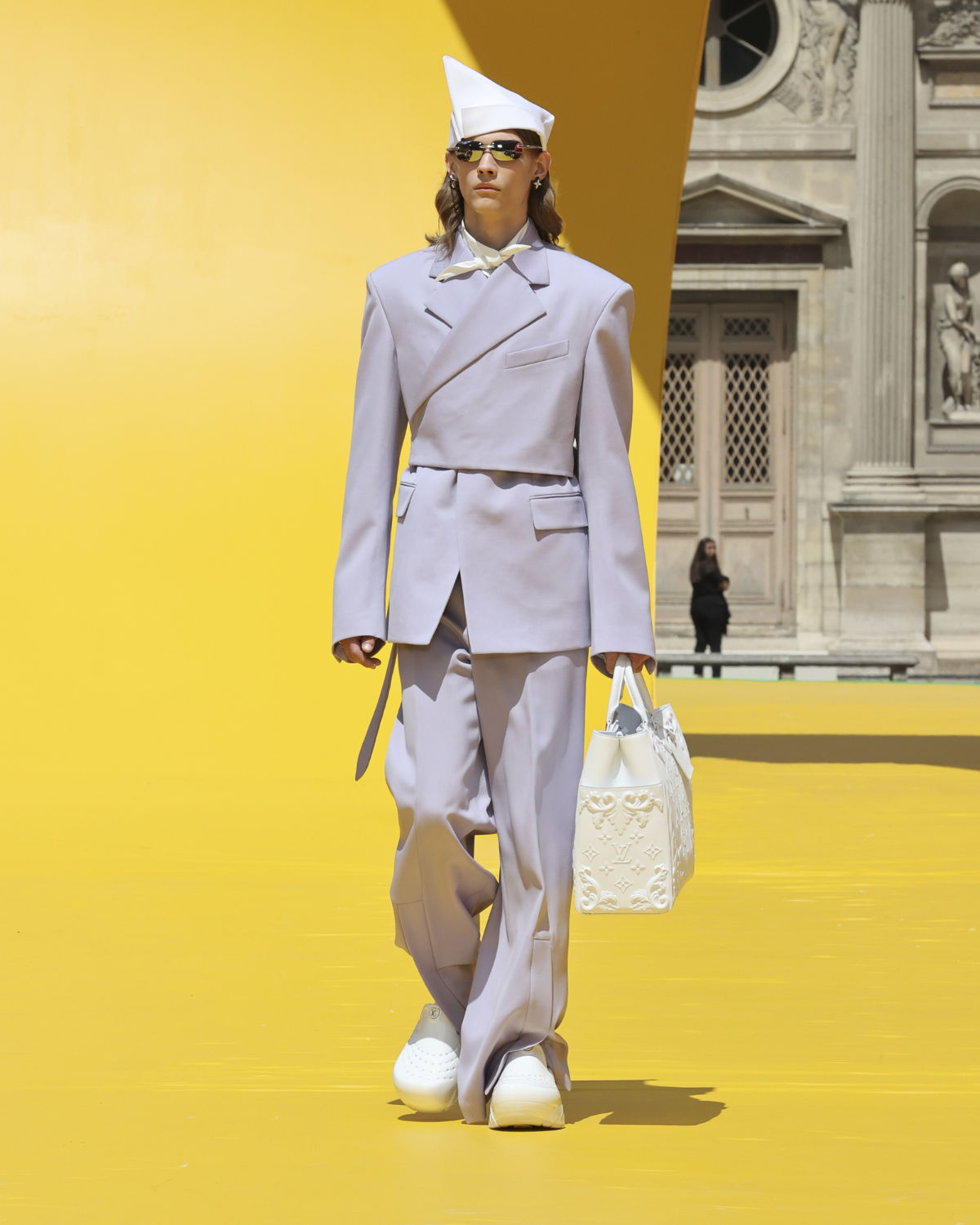 Louis Vuitton: Louis Vuitton Presents Its New Spring-Summer 2023 Men's  Collection: Collection ∞ - Luxferity