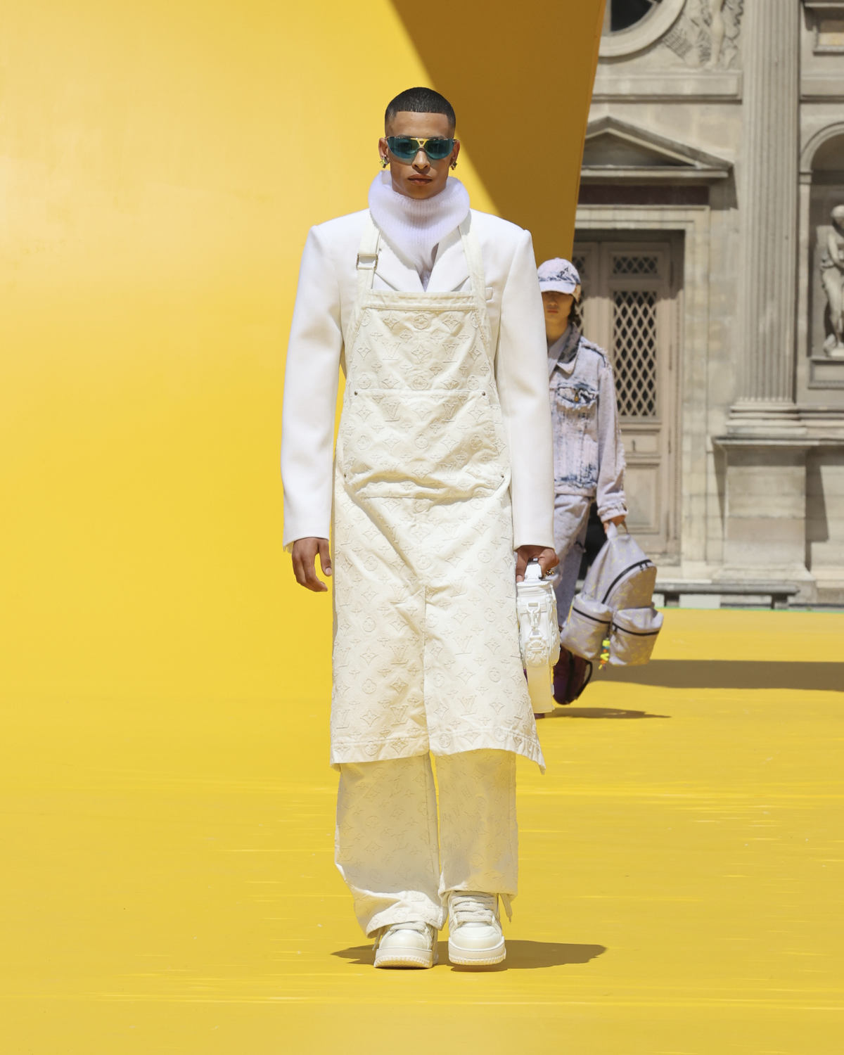 Louis Vuitton: Louis Vuitton Presents Its New Spring-Summer 2023 Men's  Collection: Collection ∞ - Luxferity