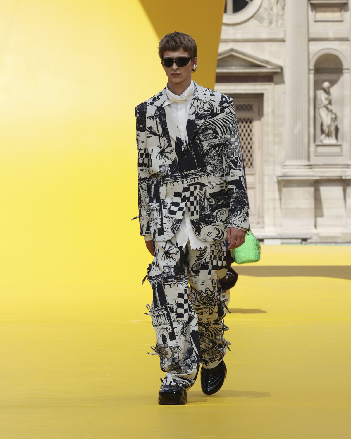 Louis Vuitton Spring Summer 2023 Men's Collection, Photos – Footwear News