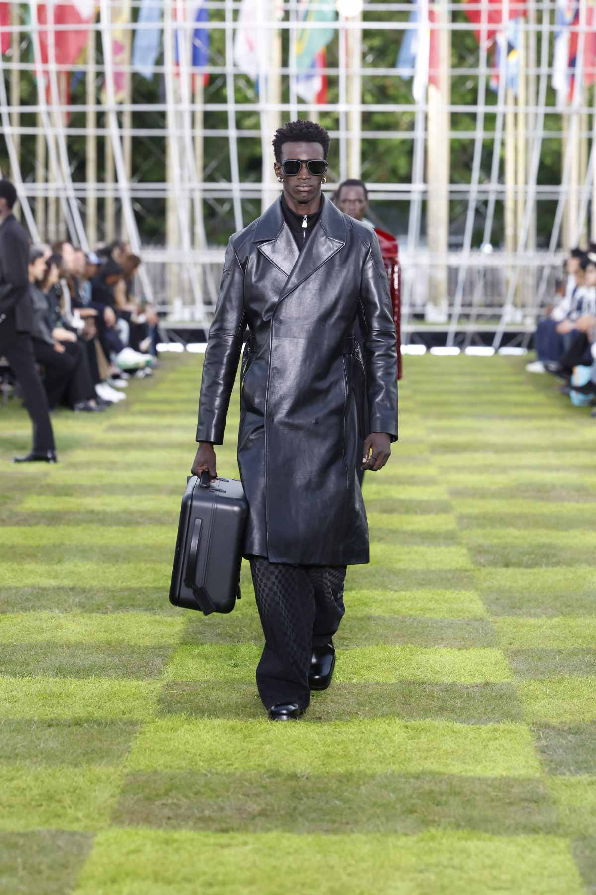 Louis Vuitton Presents Its New Spring-Summer 2025 Men’s Collection: Le Monde Est À Vous