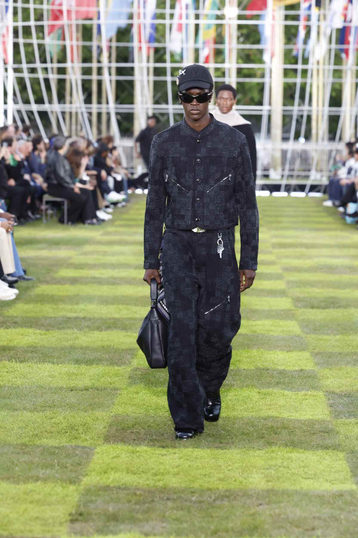 Louis Vuitton Presents Its New Spring-Summer 2025 Men’s Collection: Le Monde Est À Vous