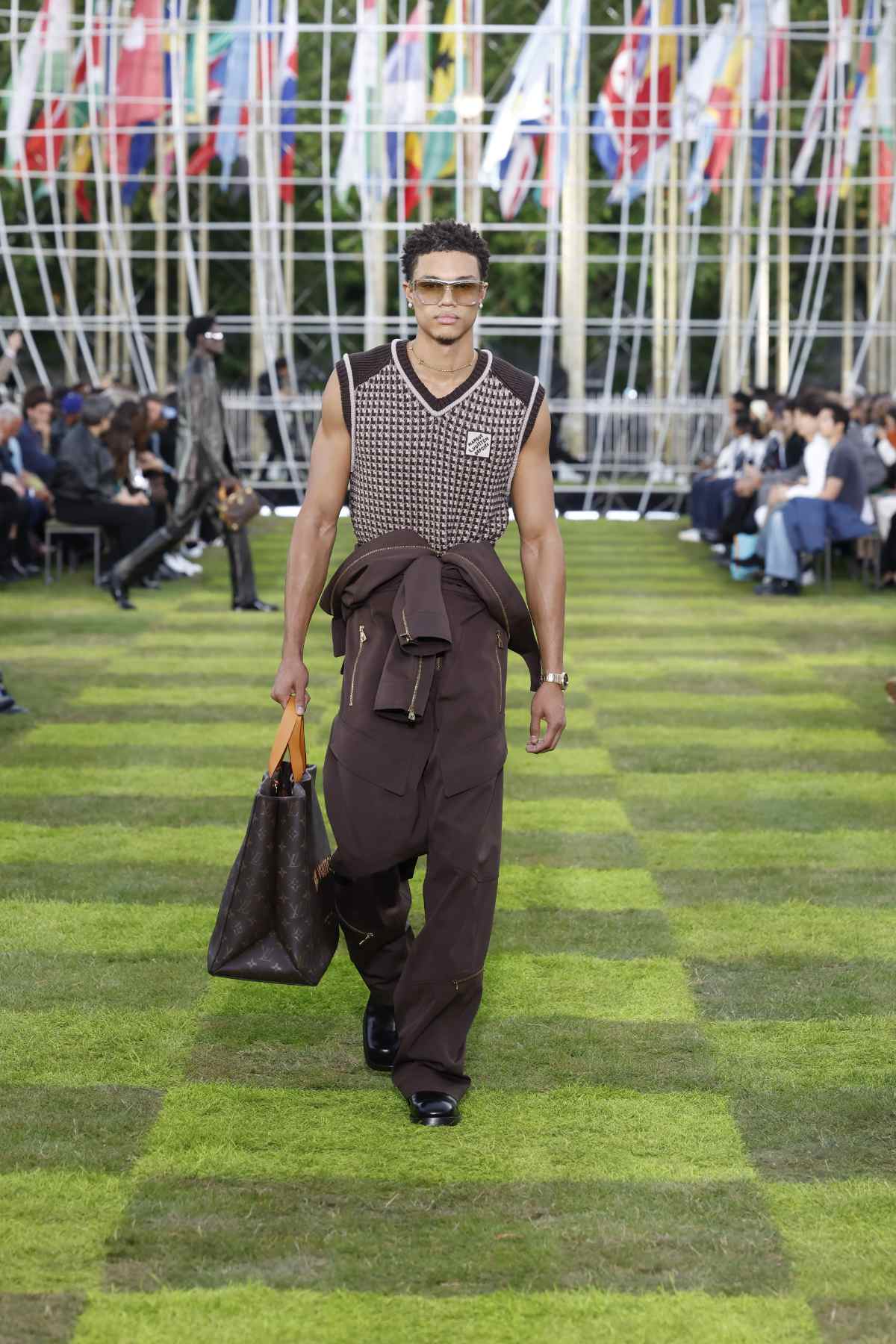 Louis Vuitton Presents Its New Spring-Summer 2025 Men’s Collection: Le Monde Est À Vous