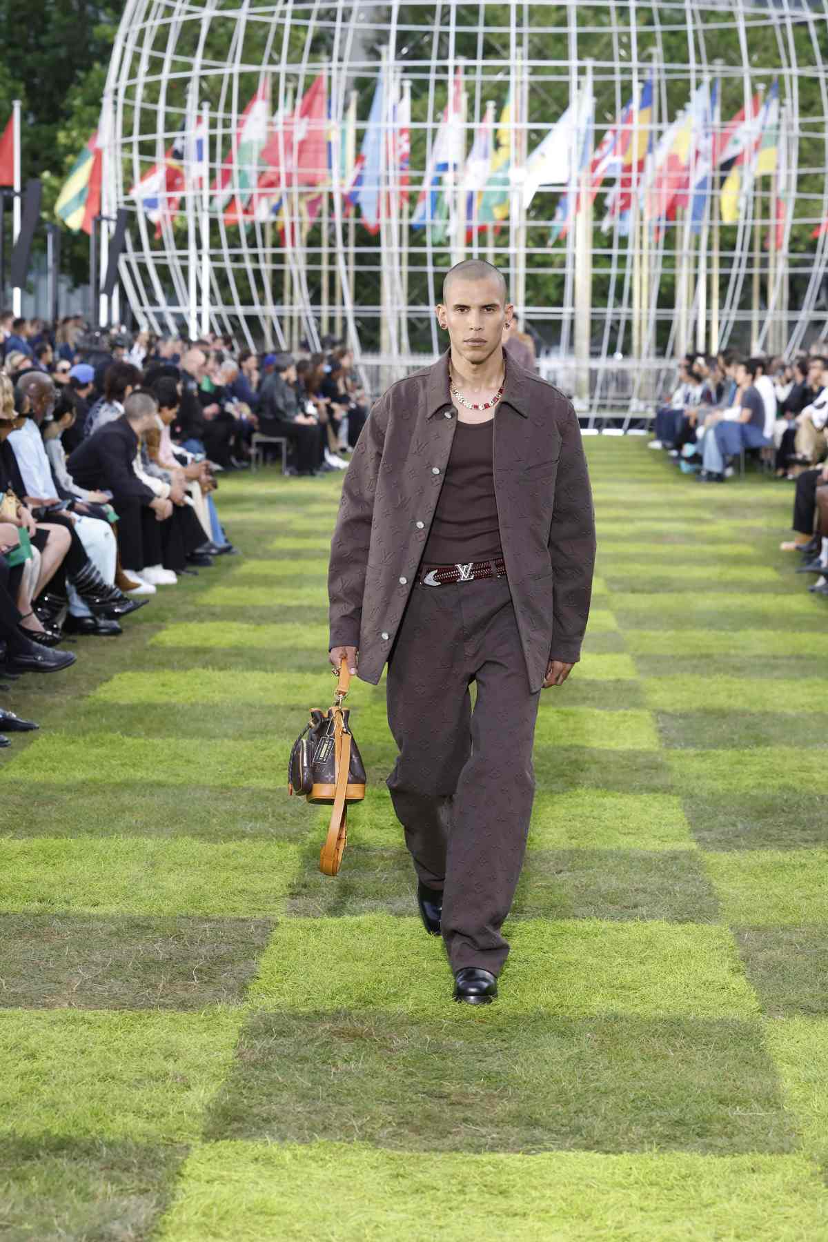 Louis Vuitton Presents Its New Spring-Summer 2025 Men’s Collection: Le Monde Est À Vous